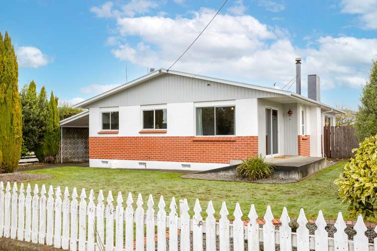 404 High Street South Carterton_0