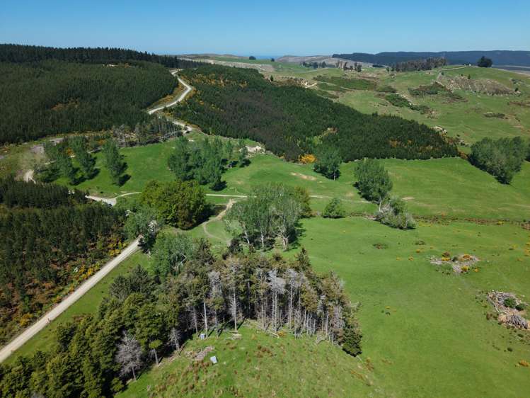 66 Otokia-Kuri Bush Road West Henley_23