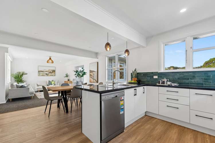 90 Miramar North Road_2