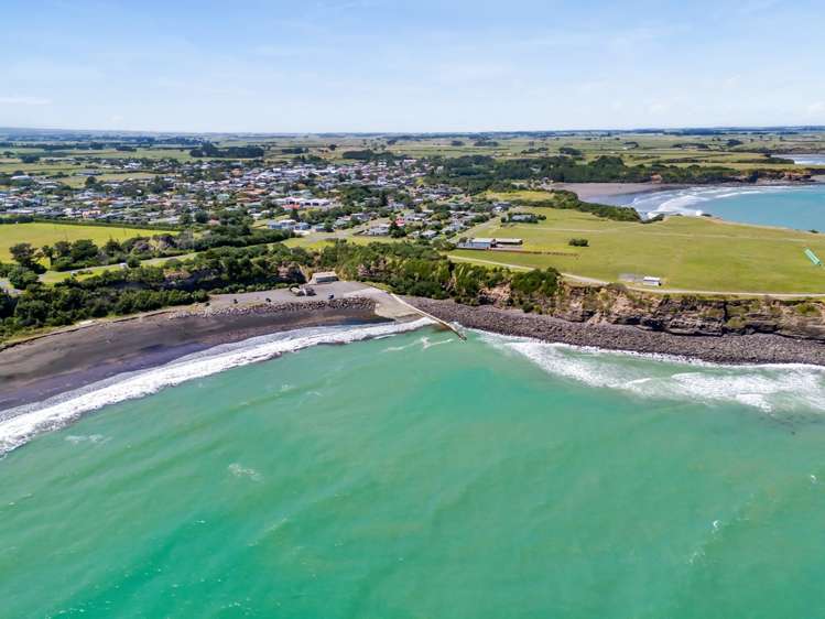 32 Dieffenbach Street Opunake_33