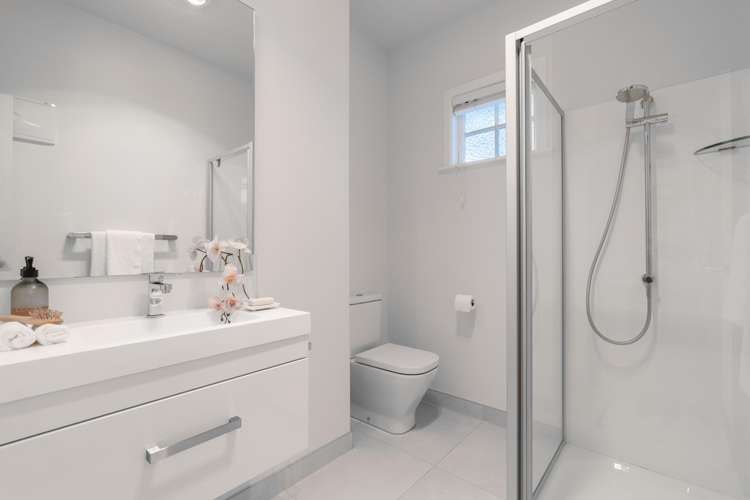 34 Beach Road Northcote Point_16