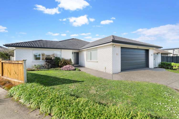 15 Tongeren Square Karaka_1