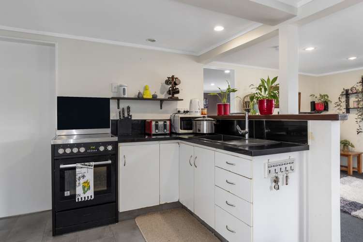 51 Lagoon Place Poike_19