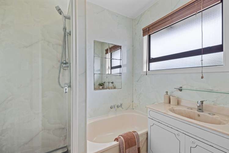 20 Carlsen Street Burwood_11