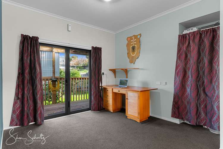 8 Montaine Place Maungaturoto_14