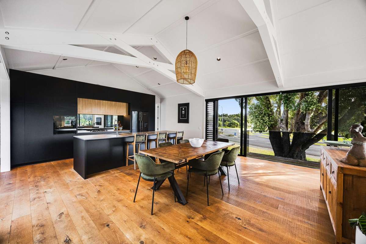 2 Pioneer Crescent_4