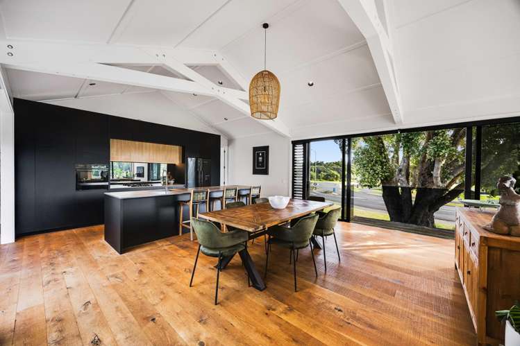 2 Pioneer Crescent Omaha_8