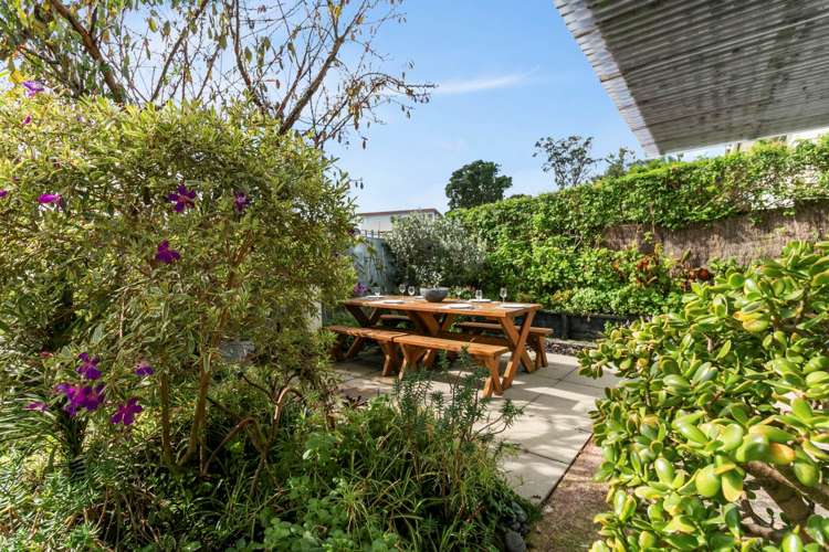 1/27 St Leonards Road Kelston_9