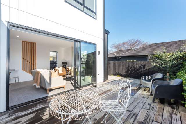 2/211 Springfield Road Saint Albans_4