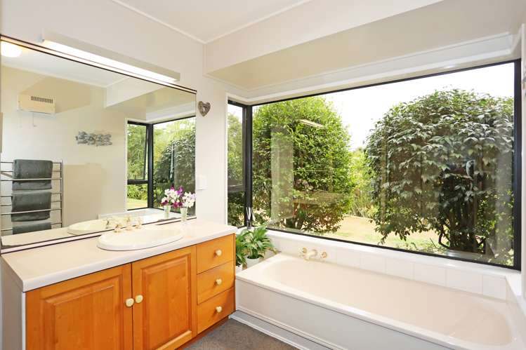 22 Munros Road Clevedon_11