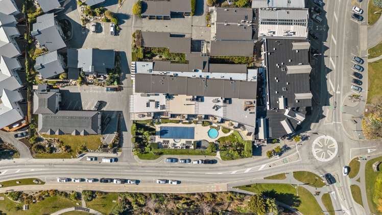 Apt 106, 5 Lakeside Road Wanaka_23