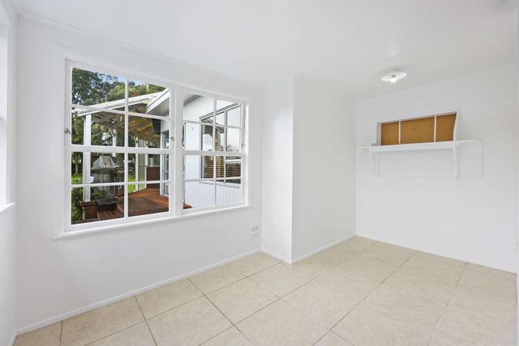 44 Farquhar Road Glendene_11