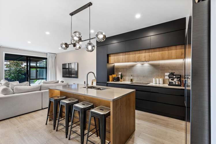 48 Glidepath Road Hobsonville_11