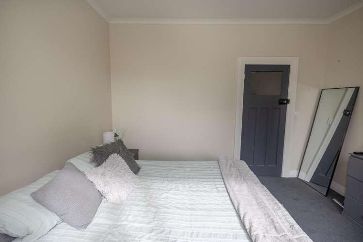 64 Perth Street South Hill_9