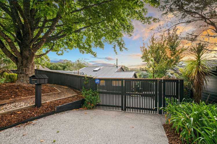 22 Woodfern Crescent Titirangi_1