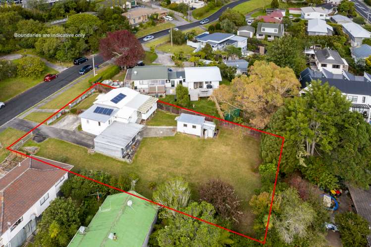 21 Philson Terrace Browns Bay_15