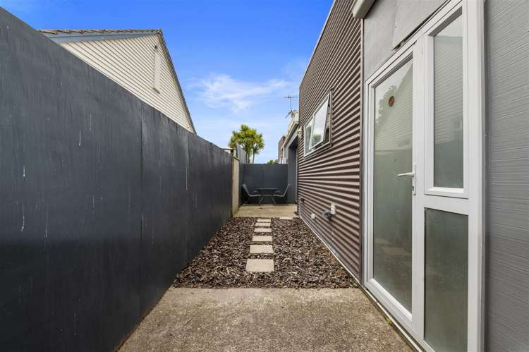 32b Elizabeth Street Victoria_11
