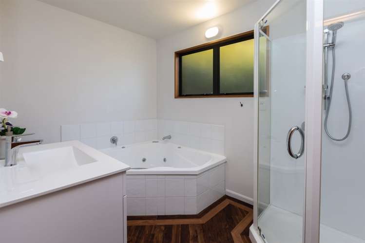 9 Randolph Terrace Lyttelton_16