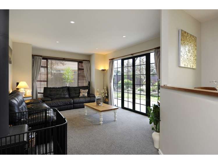 22 Malthouse Crescent Brightwater_2