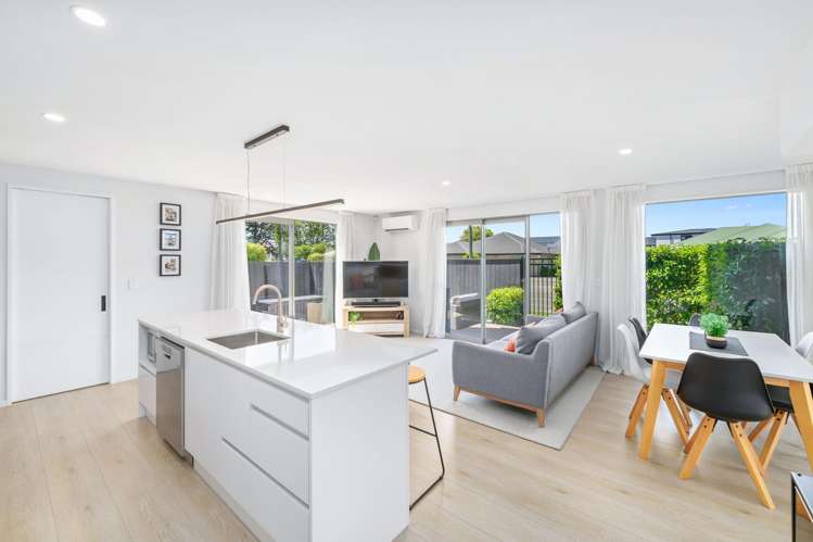 1/525 Madras Street St Albans_6