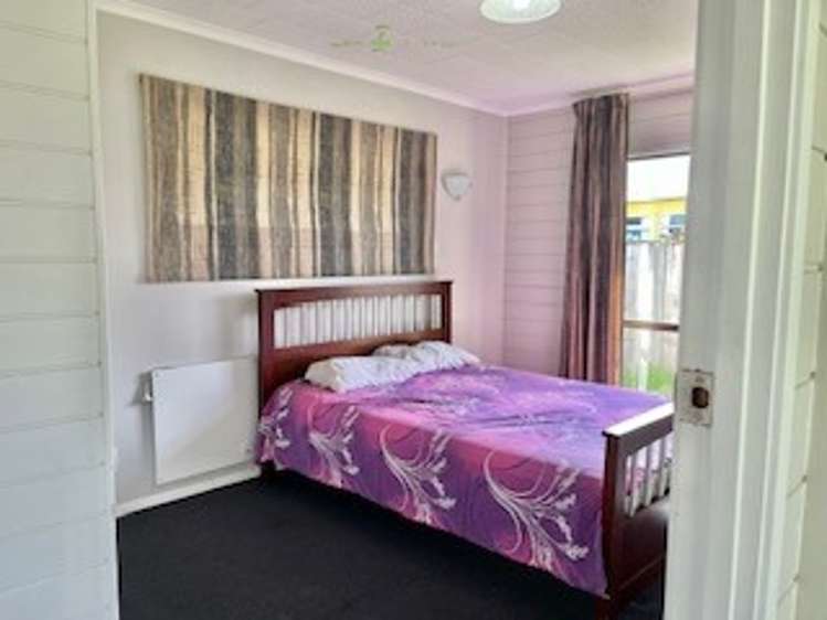 80 Millbrook Road (back house) Henderson_10