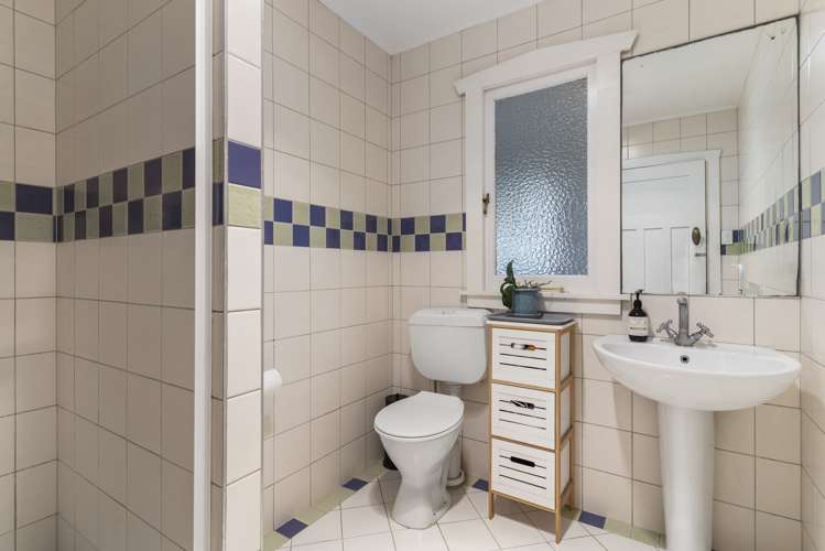 2 Waterview Road Favona_11