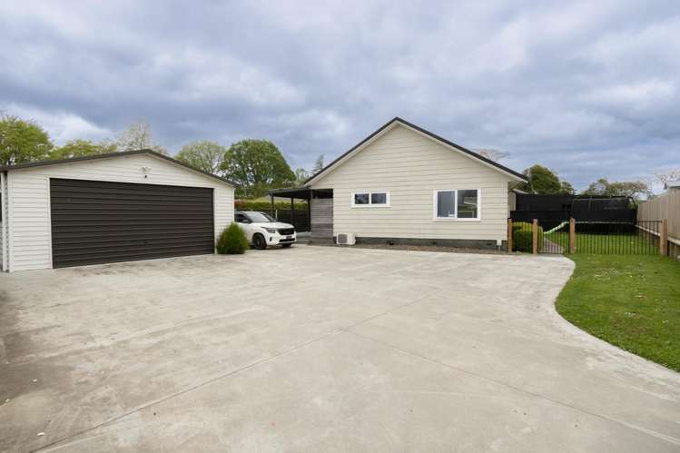 21 Kelly Road 11373_0