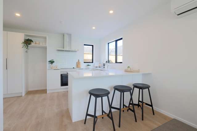 105 Main Road Wainuiomata_1