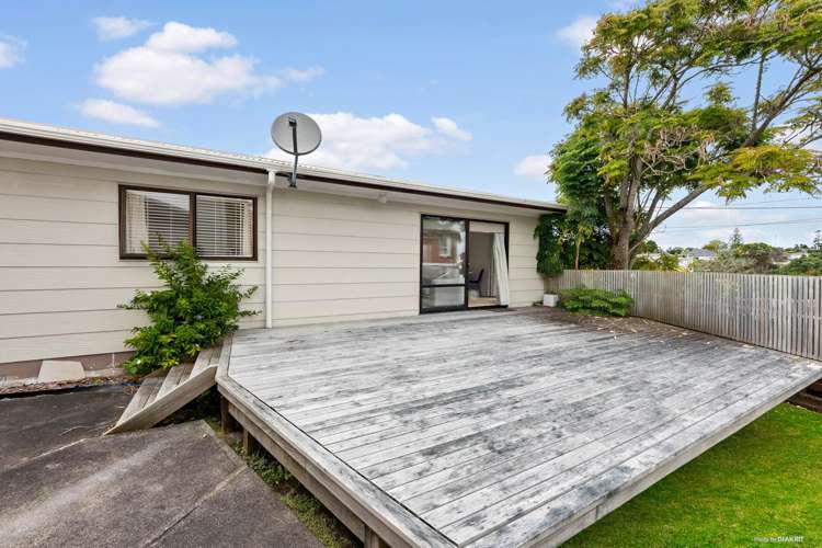 11 Matipo Road Te Atatu Peninsula_10