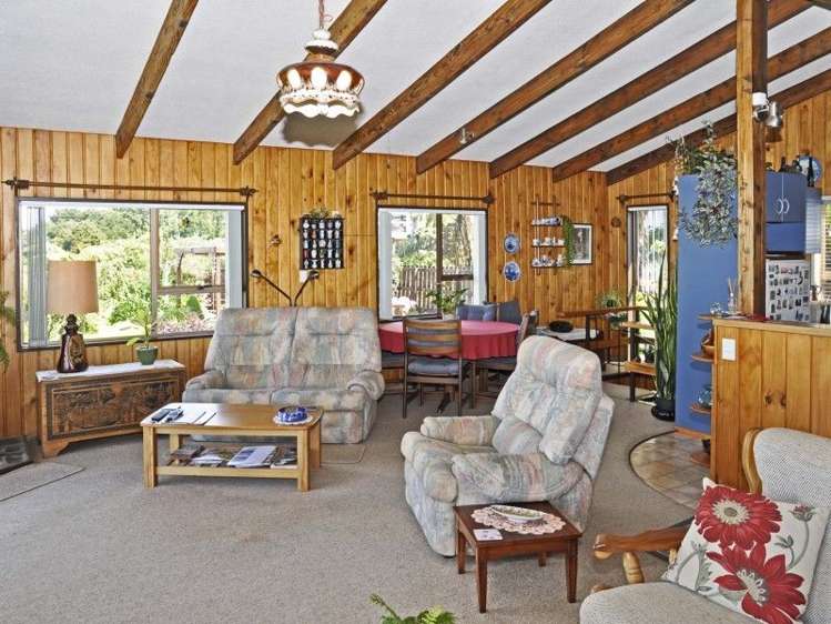 9 Pine Grove Tairua_5