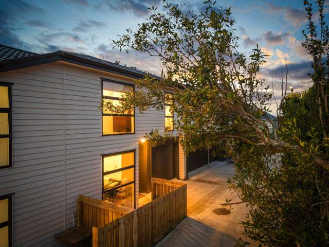 Stylish Modern Living – Central Auckland Location!