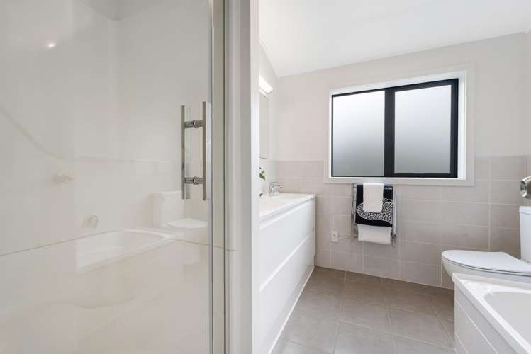 32 Ambleside Drive Northpark_23