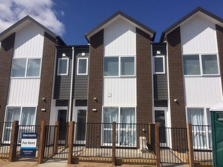 3/7 Burrows Place 1067_8