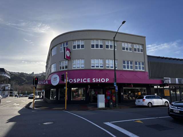 High exposure - retail or office - you choose