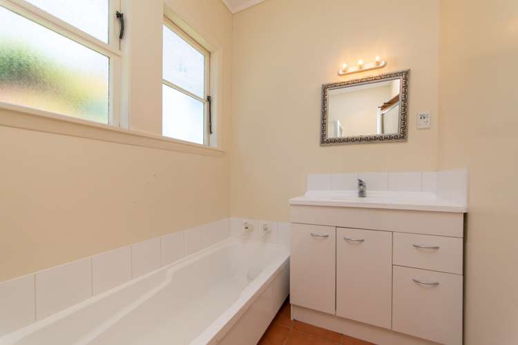 21a Karamu Avenue Takaro_12