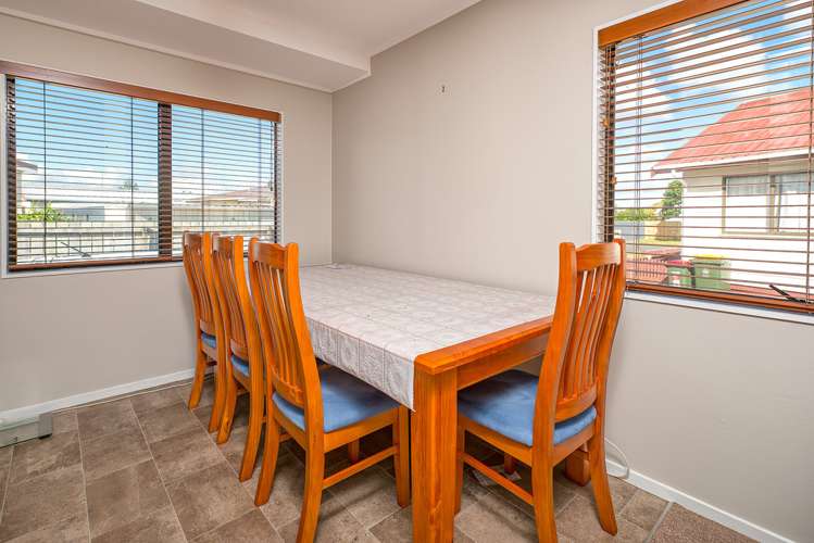 2/14 Templeton Place Clendon Park_4