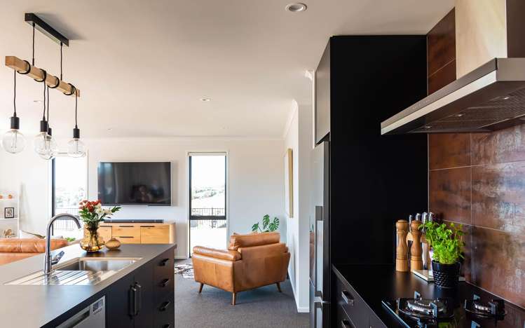 97 Cowling Road Hurdon_6