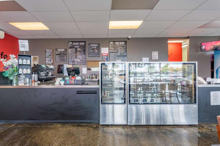 Urban Cafe/32 Heaton Street West End_9