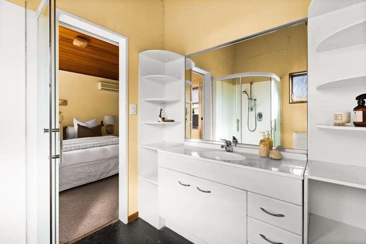 18 Petane Road Bay View_9