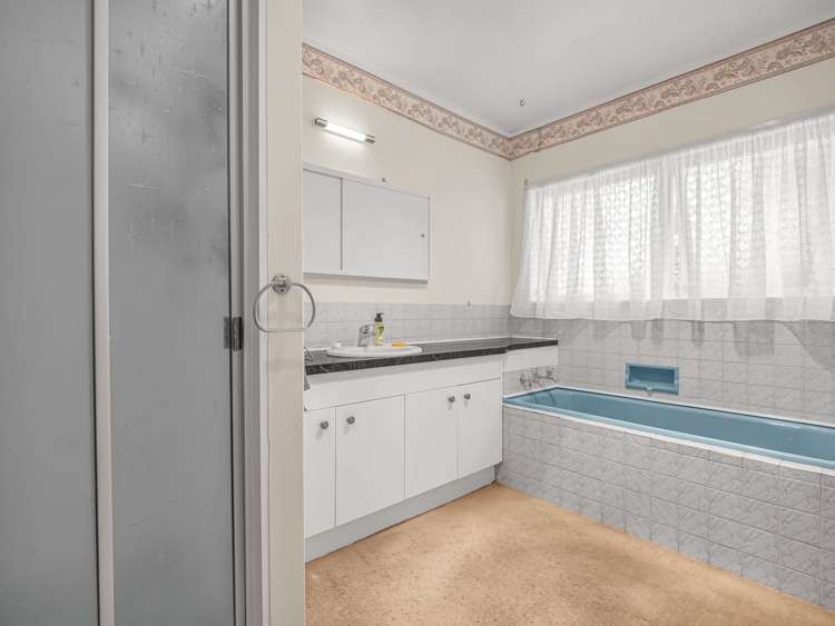 22 Magnolia Avenue Opaheke_15