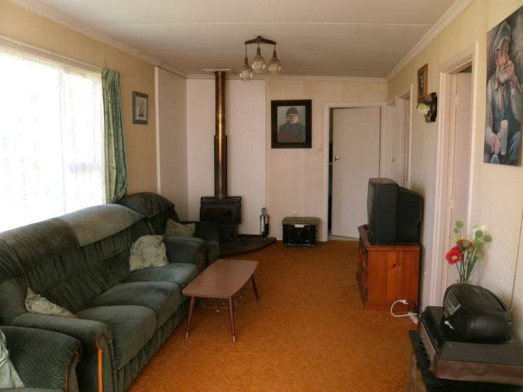 12 Wratten Road Owaka_2