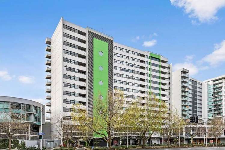 1402/18 Beach Road Auckland Central_10