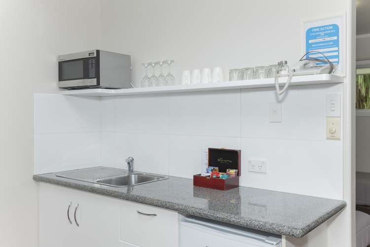 153 Beach Road Tokomaru Bay_20