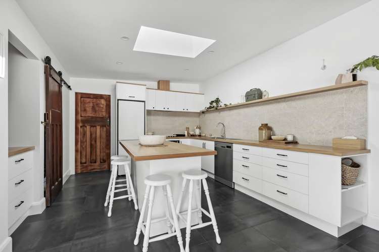 1 Britannia Heights Stepneyville_9