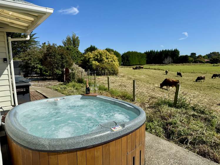 300 Moulson Street Tisbury_38