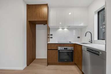 6/72 Tiraumea Drive_2