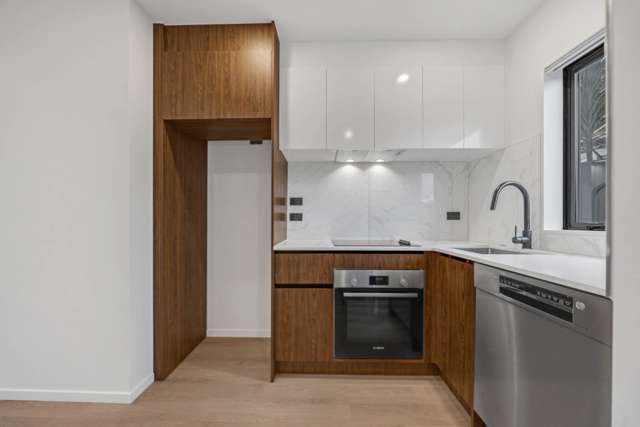 6/72 Tiraumea Drive Pakuranga_2