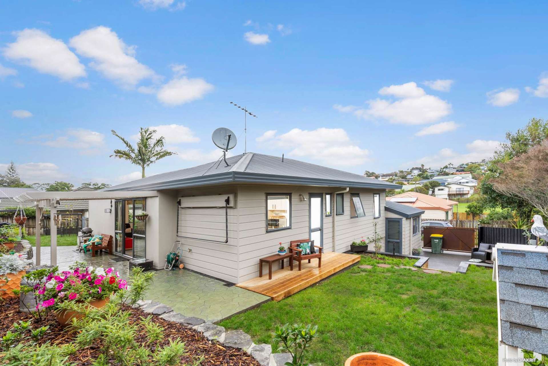 1/10 Knott Road Stanmore Bay_0