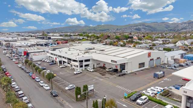 Expansive City Fringe Office with Parking