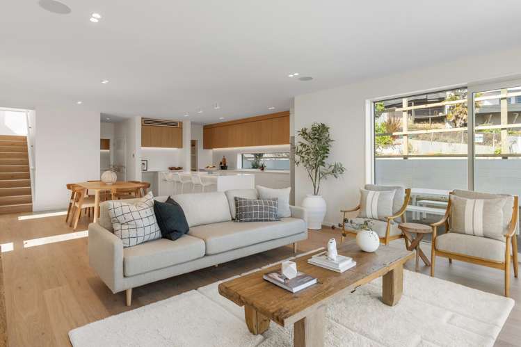 2/1 The Brae Mt Pleasant_6